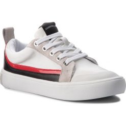 Trampki CALVIN KLEIN JEANS - Dodie R0793 White/Black/White/To. Białe półbuty damskie Calvin Klein Jeans, bez wzorów, z jeansu, bez zapięcia. W wyprzedaży za 339,00 zł.