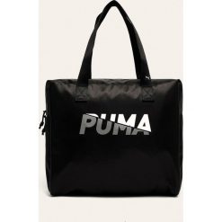 Puma - Torebka. Czarne torby damskie na zakupy Puma, w paski, z poliesteru, na ramię, duże, z nadrukiem, bez dodatków. Za 119,90 zł.
