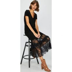 Trussardi Jeans - Sukienka. Sukienki damskie Trussardi Jeans. W wyprzedaży za 399,90 zł.