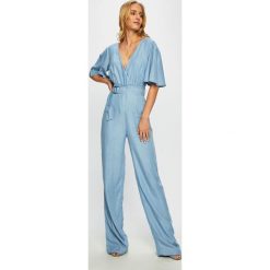 Guess Jeans - Kombinezon. Niebieskie kombinezony damskie Guess Jeans, na co dzień, s, w paski, z lyocellu, casualowe, bez kołnierzyka, z długim rękawem, długie. W wyprzedaży za 359,90 zł.