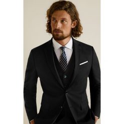 Mango Man - Marynarka Brasilia. Czarne garnitury męskie marki Mango Man, z elastanu, eleganckie. W wyprzedaży za 174,90 zł.