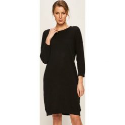 Vero Moda - Sukienka. Szare sukienki damskie Vero Moda, na co dzień, s, bez wzorów, z bawełny, casualowe, z okrągłym kołnierzem, z długim rękawem, długie, mini, proste. Za 149,90 zł.