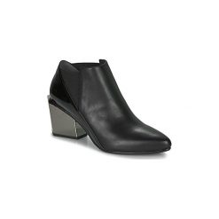 Botki United nude TETRA JACKY MID. Czarne botki damskie United Nude, bez obcasa, bez zapięcia. Za 991,20 zł.