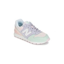 Buty Dziecko New Balance KJ996. Różowe trampki dziewczęce New Balance, bez wzorów, bez zapięcia. Za 247,20 zł.