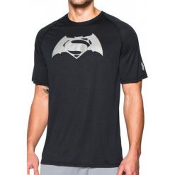 Koszulki sportowe męskie: Under Armour Koszulka męska Superman VS Batman SS T-BLK//SLV czarna r. L (1273663-001)