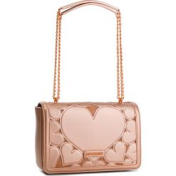 Torebka LOVE MOSCHINO - JC4046PP16LH0905 Rame. Czerwone torebki klasyczne damskie marki Love Moschino, ze skóry ekologicznej, duże. W wyprzedaży za 669,00 zł.