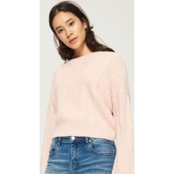 Sweter z warkoczowym splotem - Różowy. Czerwone swetry klasyczne damskie Sinsay, l, ze splotem. Za 49,99 zł.