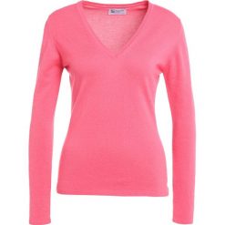 Swetry klasyczne damskie: Johnstons Cashmere Sweter bubblegum