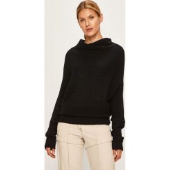 Patrizia Pepe - Sweter. Czarne swetry damskie Patrizia Pepe, m, bez wzorów, z wiskozy, bez rękawów. W wyprzedaży za 539,90 zł.