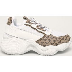 Emporio Armani - Buty. Białe buty sportowe damskie Emporio Armani, bez wzorów, ze skóry, sportowe. W wyprzedaży za 1099,00 zł.