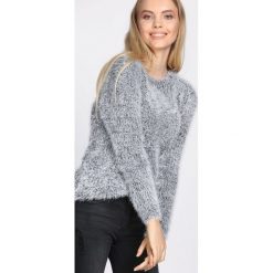 Czarny Sweter Subsistence. Czarne swetry damskie Born2be, xl, bez wzorów, bez rękawów, bez kaptura. Za 39,99 zł.