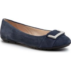 Baleriny CAPRICE - 9-22110-24 Ocean Suede 857. Niebieskie baleriny damskie Caprice, bez wzorów, z zamszu, klasyczne, bez obcasa, na płaskiej podeszwie. Za 239,00 zł.