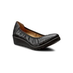LASOCKI COMFORT RST-4584-02. Czarne półbuty damskie Lasocki Comfort, bez wzorów, ze skóry, bez obcasa, bez zapięcia. Za 149,99 zł.
