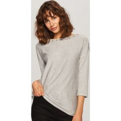 Sweter z ozdobnym wiązaniem - Szary. Szare swetry klasyczne damskie Reserved, l. Za 69,99 zł.