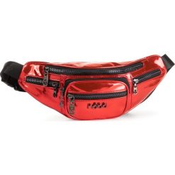 Saszetka nerka NOBO - NBAG-G0550-C005 Czerwony. Czerwone nerki damskie Nobo, bez wzorów, ze skóry ekologicznej, młodzieżowe, bez dodatków. W wyprzedaży za 99,00 zł.