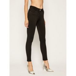 Jeansy Slim Fit Patrizia Pepe CJ2031/A2YM-K10. Czarne jeansy damskie Patrizia Pepe. W wyprzedaży za 659,00 zł.