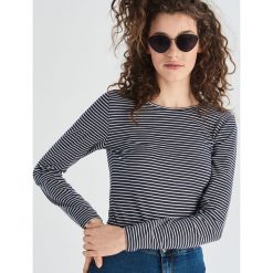 Bluzka basic w paski - Granatowy. Niebieskie bluzki damskie marki Sinsay, s, w paski, bez kołnierzyka, bez rękawów. Za 19,99 zł.