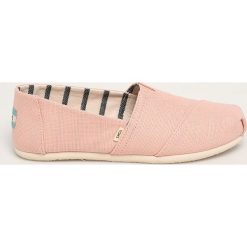Toms - Espadryle Spanish Villa. Różowe espadryle damskie Toms, bez wzorów, ze skóry, bez obcasa, na obcasie. W wyprzedaży za 179,90 zł.