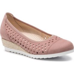 Espadryle GABOR - 22.642.35 Antikrosa. Różowe espadryle damskie Gabor, bez wzorów, ze skóry, bez obcasa, na obcasie. W wyprzedaży za 279,00 zł.