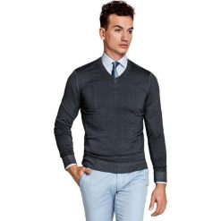 Sweter MARTINO SWPS000098. Szare swetry męskie Giacomo Conti, na lato, m, bez wzorów, z wełny, eleganckie, bez kołnierzyka, bez kaptura. Za 119,00 zł.