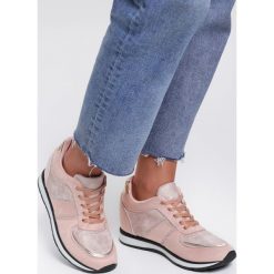 Różowe Sneakersy Hear Your Heartbeat. Różowe koturny damskie Renee, z nadrukiem, sportowe. Za 99,99 zł.