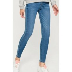Jegginsy - Niebieski. Niebieskie jeansy damskie Sinsay, bez wzorów, z jeansu. Za 49,99 zł.