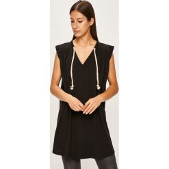 Answear - Top. Czarne bluzki damskie ANSWEAR, s, bez wzorów, z elastanu, casualowe, bez kołnierzyka, bez rękawów. W wyprzedaży za 54,90 zł.