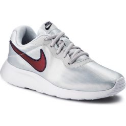 Buty NIKE - Tanjun Se 844908 010 Pure Platinum/Red Crush. Szare buty sportowe damskie Nike, bez wzorów, ze skóry ekologicznej, sportowe, nike tanjun. W wyprzedaży za 239,00 zł.