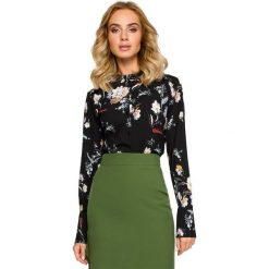 Bluzka koszulowa w kwiaty - czarna. Czarne bluzki damskie Moe, s, z nadrukiem, z elastanu, eleganckie, z falbankami, bez rękawów. W wyprzedaży za 149,00 zł.
