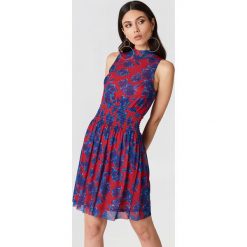 Sukienki: NA-KD Trend Karbowana siateczkowa sukienka – Red,Multicolor