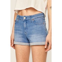 Tommy Jeans - Szorty jeansowe. Niebieskie szorty damskie Tommy Jeans, bez wzorów, z elastanu, casualowe. W wyprzedaży za 239,90 zł.