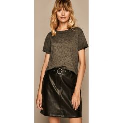 Medicine - T-shirt by Lenka Simeckova. Białe bluzki damskie MEDICINE, s, z bawełny, z okrągłym kołnierzem. Za 59,90 zł.