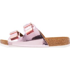 Trampki i tenisówki damskie: ONLY SHOES ONLMATHILDA METALLIC SLIP ON Klapki holo pink