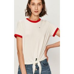 Tommy Jeans - T-shirt. Białe bluzki damskie Tommy Jeans, s, bez wzorów, z elastanu, casualowe, z okrągłym kołnierzem, z krótkim rękawem. Za 199,90 zł.