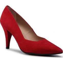 Szpilki UNISA - Taneli Ks Chili. Czerwone półbuty damskie Unisa, bez wzorów, ze skóry, eleganckie, bez obcasa, na obcasie, bez zapięcia. Za 449,00 zł.