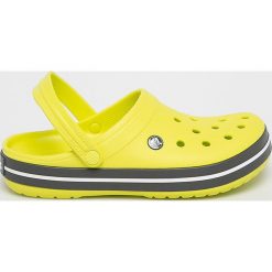 Crocs - Klapki. Żółte kapcie męskie Crocs, z gumy. Za 199,90 zł.