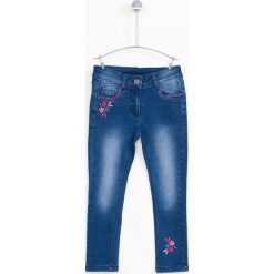 Lemon Explore - Jeansy dziecięce 86-116 cm. Szare jeansy dziewczęce marki LEMON explore, z haftami, z elastanu. W wyprzedaży za 49,90 zł.