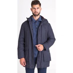 Płaszcz EMPORIO ARMANI. Niebieskie płaszcze męskie Emporio Armani, m, z aplikacjami, ze splotem, z kapturem. Za 1529,50 zł.