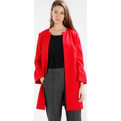 Płaszcze damskie pastelowe: comma Krótki płaszcz lipstick red