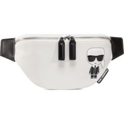 Saszetka nerka KARL LAGERFELD - 205W3016 White. Białe nerki damskie KARL LAGERFELD, bez wzorów, z materiału, młodzieżowe, bez dodatków. Za 699,00 zł.