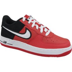Nike Air Force 1 LV8 1 GS AV0743-600 buty skate, buty sneakers uniseks czerwone 35,5. Czerwone buty sportowe damskie Nike, bez wzorów, ze skóry, klasyczne, trekkingowe, Nike Air Force. W wyprzedaży za 339,99 zł.