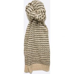 Only - Szalik Astrid. Brązowe szaliki damskie marki ONLY, z dzianiny. W wyprzedaży za 34,90 zł.