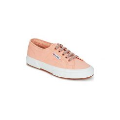 Buty Superga 2750 CLASSIC SUPER GIRL EXCLUSIVE. Różowe trampki i tenisówki damskie Superga, bez wzorów, bez zapięcia. Za 247,20 zł.