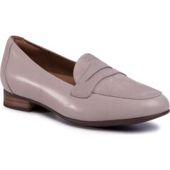 Półbuty CLARKS - Un Blush Go 261475874 Stone Combi. Szare półbuty damskie Clarks, bez wzorów, ze skóry, bez obcasa, na płaskiej podeszwie, bez zapięcia. Za 469,00 zł.