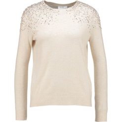 Swetry klasyczne damskie: Wallis Petite SHOULDER JUMPER Sweter stone