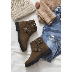 Khaki Botki Rambling. Brązowe botki damskie Born2be, za kostkę, bez obcasa, na obcasie, z paskami. Za 119,99 zł.