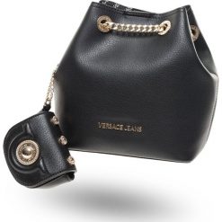 TOREBKA VERSACE JEANS. Czarne torebki worki damskie Versace Jeans, w paski, z jeansu, małe, z aplikacjami. Za 510,30 zł.