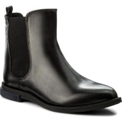 Sztyblety NESSI - 874/O Czarny 14. Czarne buty zimowe damskie Nessi, z materiału, na obcasie. W wyprzedaży za 249,00 zł.