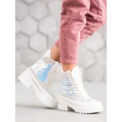 BOTKI NA PLATFORMIE FASHION. Botki damskie SEASTAR, ze skóry ekologicznej, bez obcasa, na platformie, bez zapięcia. Za 158,90 zł.