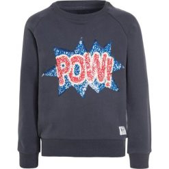 American Outfitters CNECK RAGLAN POW Bluza stone blue. Niebieskie bluzy chłopięce American Outfitters, z bawełny. W wyprzedaży za 254,25 zł.